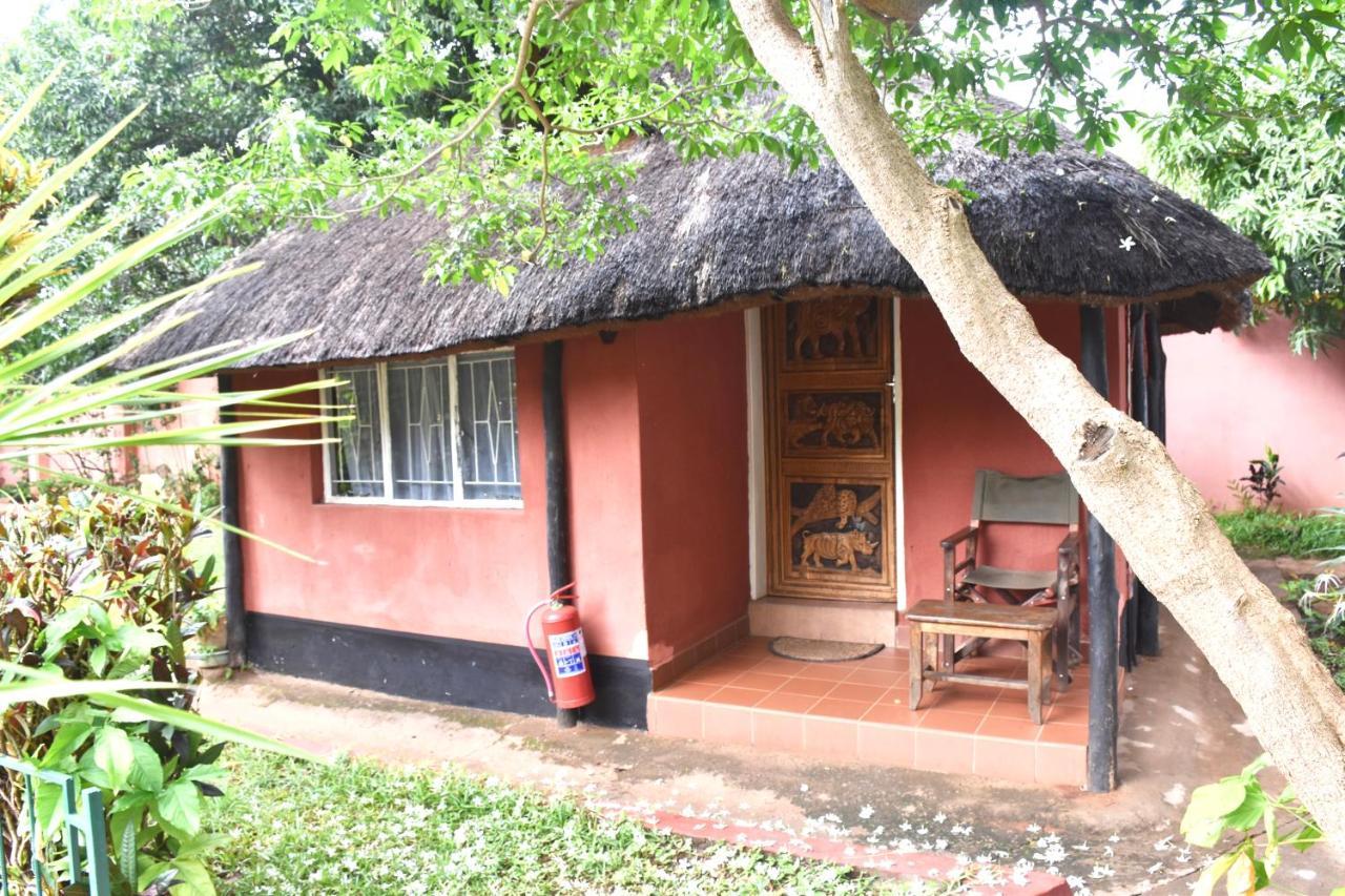 Tabonina Guesthouse Livingstone Ngoại thất bức ảnh