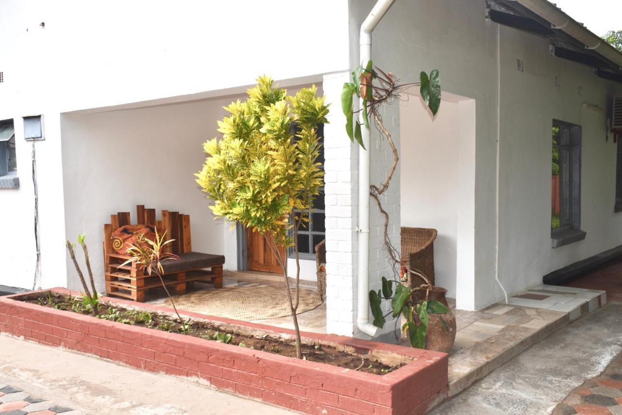 Tabonina Guesthouse Livingstone Ngoại thất bức ảnh