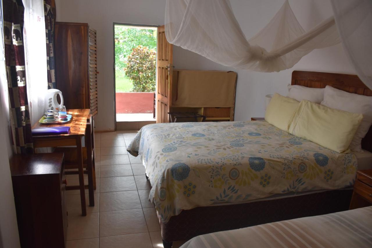 Tabonina Guesthouse Livingstone Ngoại thất bức ảnh