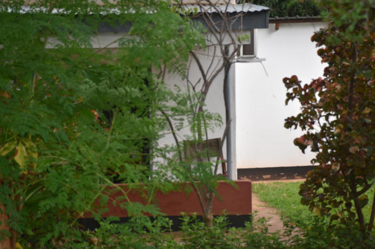 Tabonina Guesthouse Livingstone Ngoại thất bức ảnh