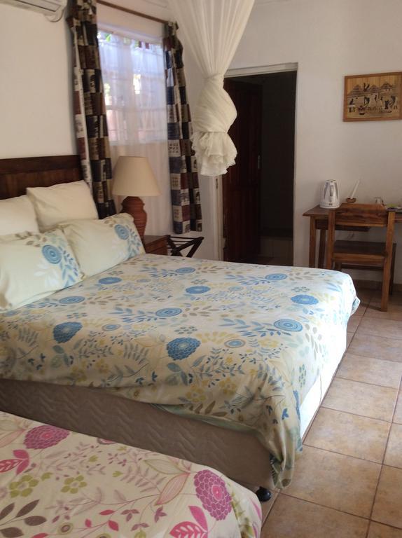 Tabonina Guesthouse Livingstone Ngoại thất bức ảnh