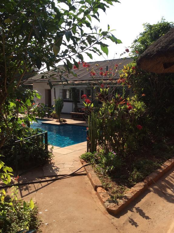 Tabonina Guesthouse Livingstone Ngoại thất bức ảnh