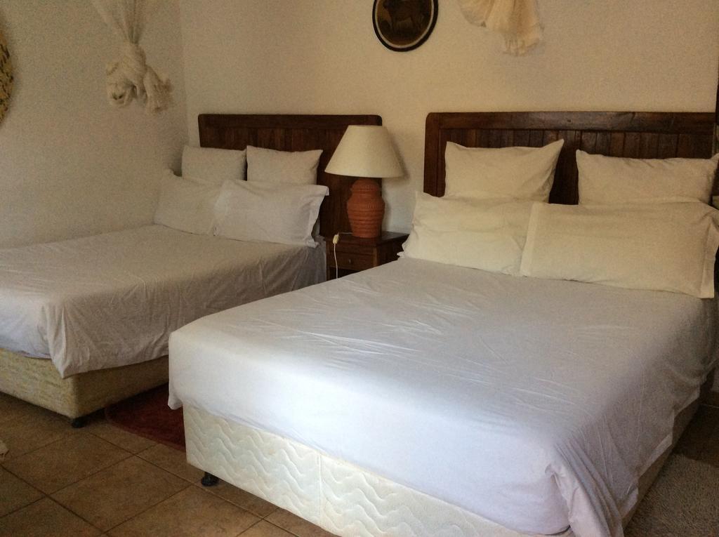 Tabonina Guesthouse Livingstone Ngoại thất bức ảnh