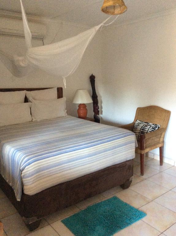Tabonina Guesthouse Livingstone Ngoại thất bức ảnh
